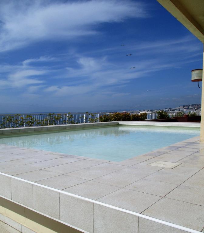 Le Paradis Blue Nice Bagian luar foto