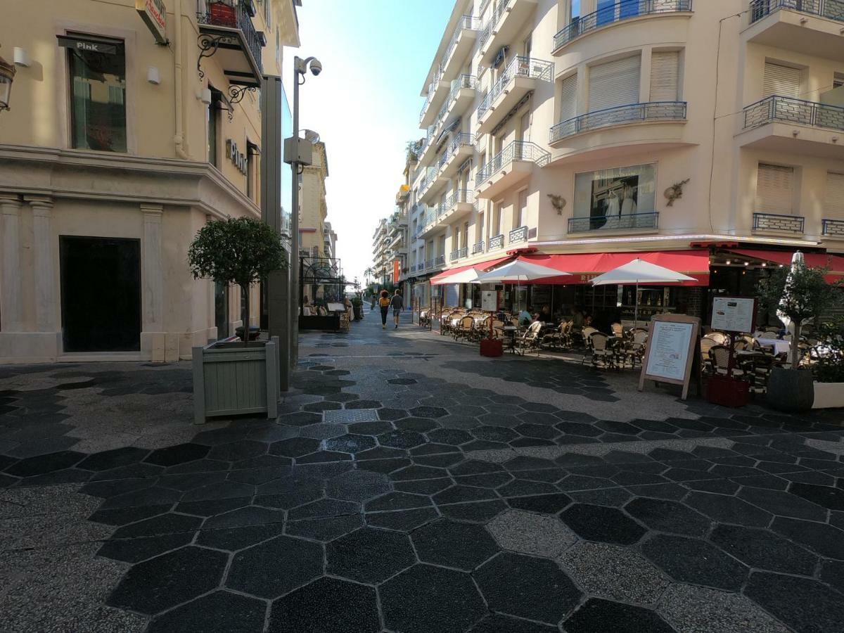 Le Paradis Blue Nice Bagian luar foto